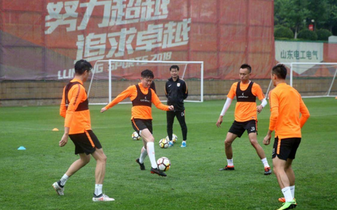山东鲁能客场击败广州富力，取得新赛季首胜